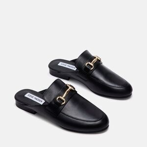 Steve Madden Kandi Black Leather Loafers in Black and Gold Accent Buckle 8.5 M